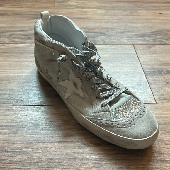 Golden Goose Gray Mid Star Shoes with Silver Glitter Laces - Picture 16 of 16